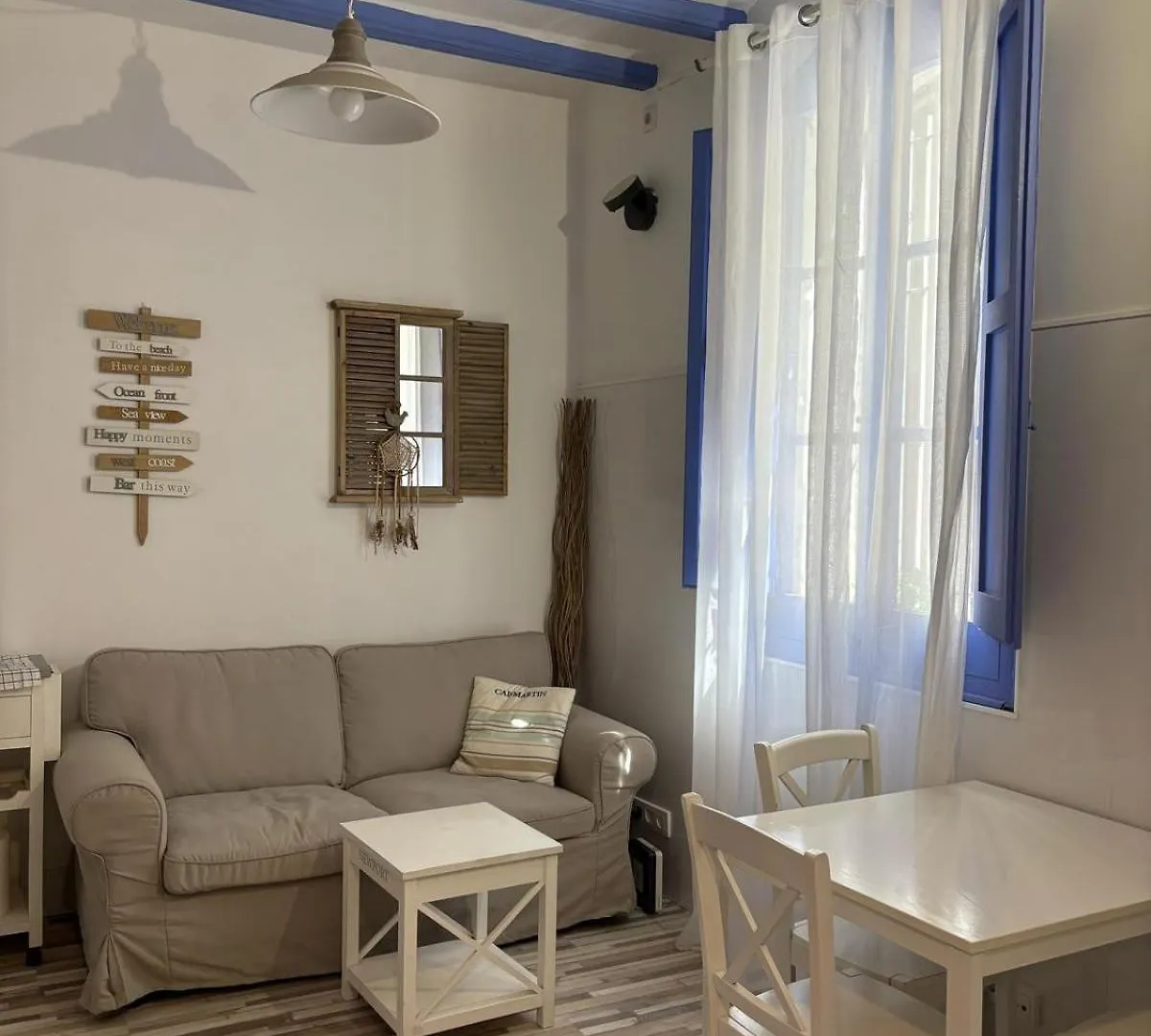 kontakty Cosy Apartment Next To The Sea
